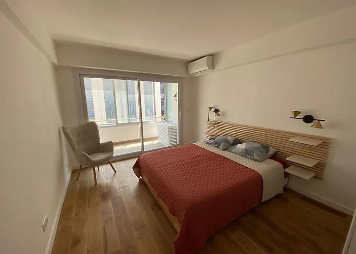 Апартаменты Renovated 4 Apartment-parking Next Door And At 700m Антиб